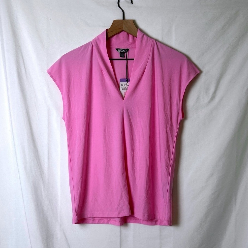 Buffalo Elevated Knit V-Neck Cap Sleeve Blouse Size XS Fondant Pink Office NEW
